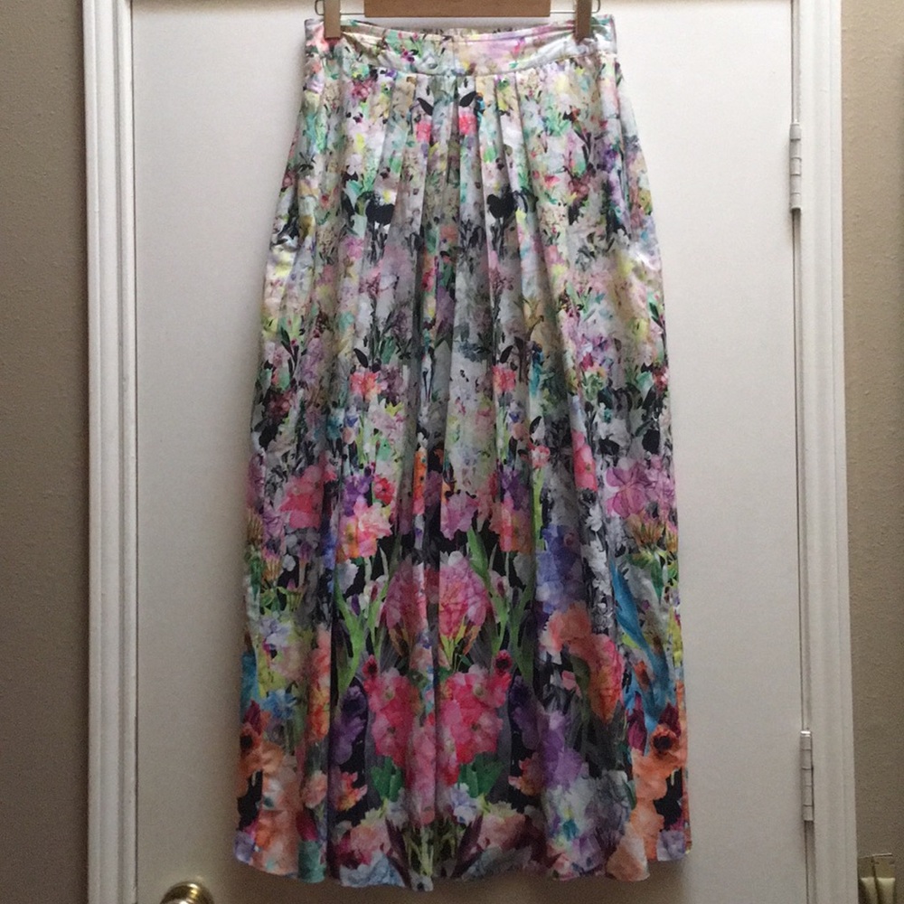 ✨Anthropologie Maxi Skirt✨